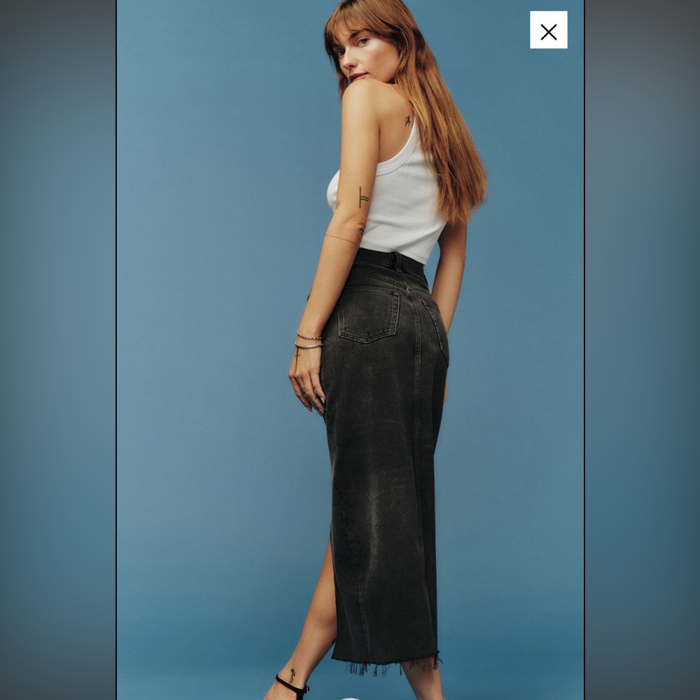 Reformation Nila Long Denim Skirt Black - Size 25 - Picture 3 of 4